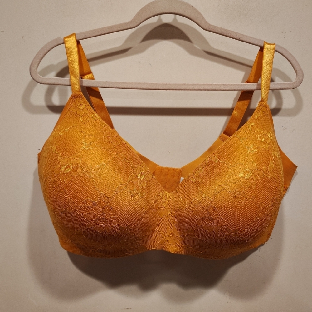 Ashley Stewart Women's Padded Yellow Lace Wireless Bra Sz 44DDD Adjustable Strap
